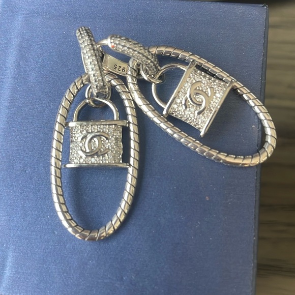 Gift Jewelry - ❌SOLD❌ Luxury 925 Lock Earrings withh tiny Simulated Diamond top hoop part
